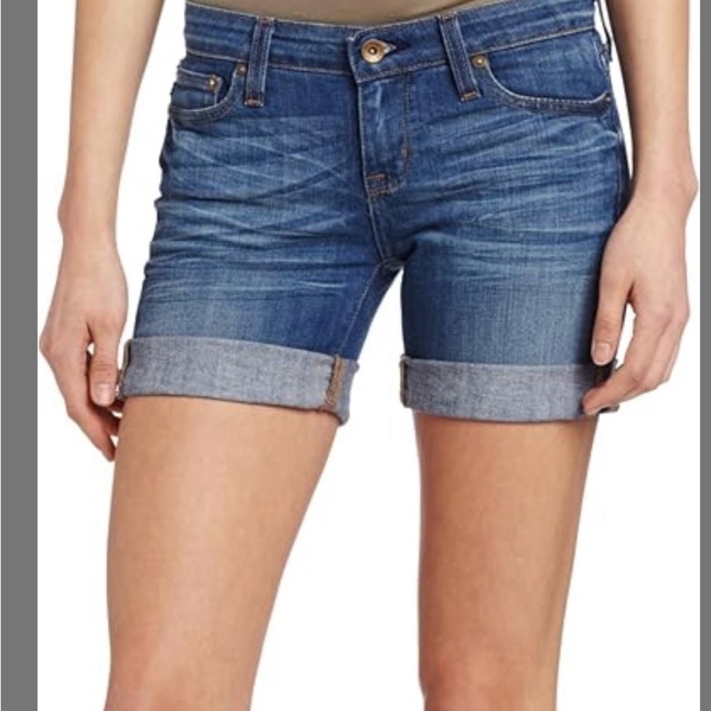 Big Star Remy Low Rise Cuffed Denim Shorts in Medium Blue - Size 26